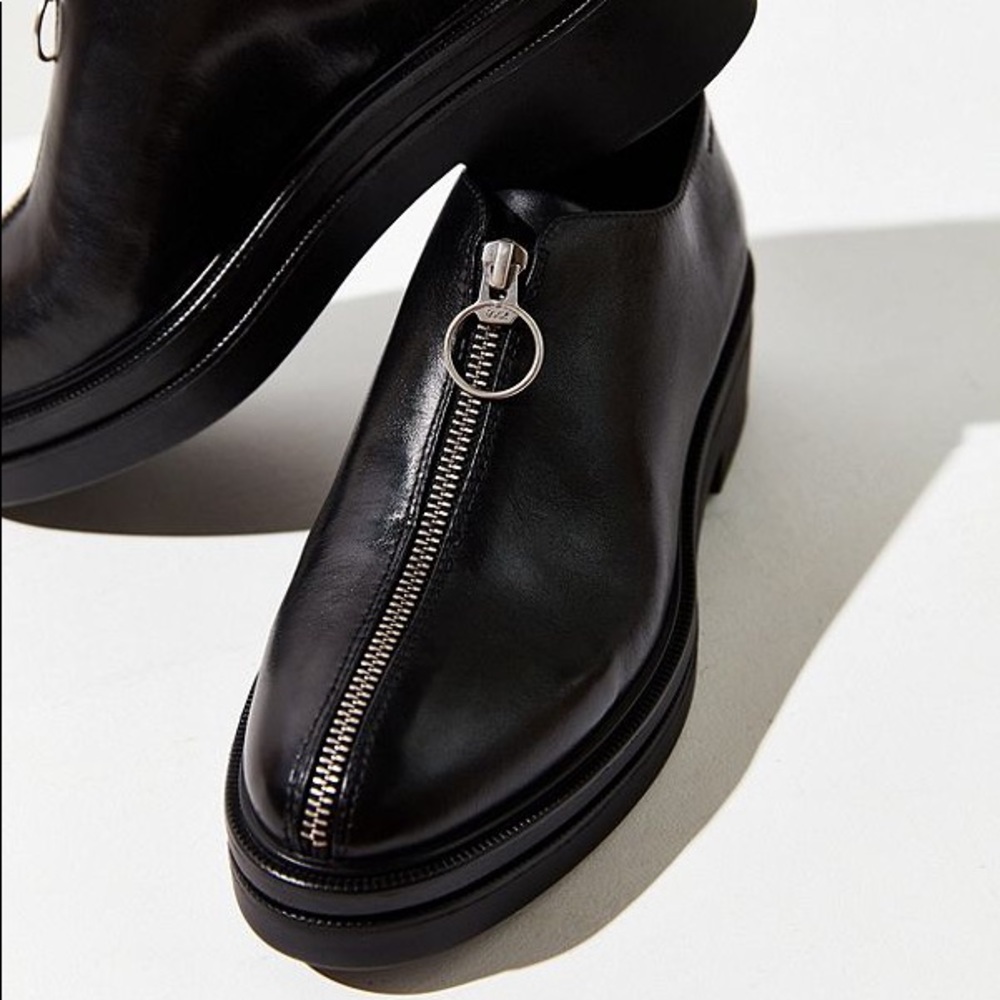 Vagabond Iza Black Leather Platform Oxford